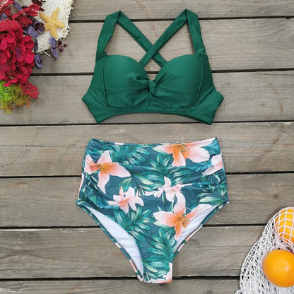 Grüner Bikini mit Blumenmuster, Damen-Bademode, hoher Bund, Sommermode, Strandkleidung.