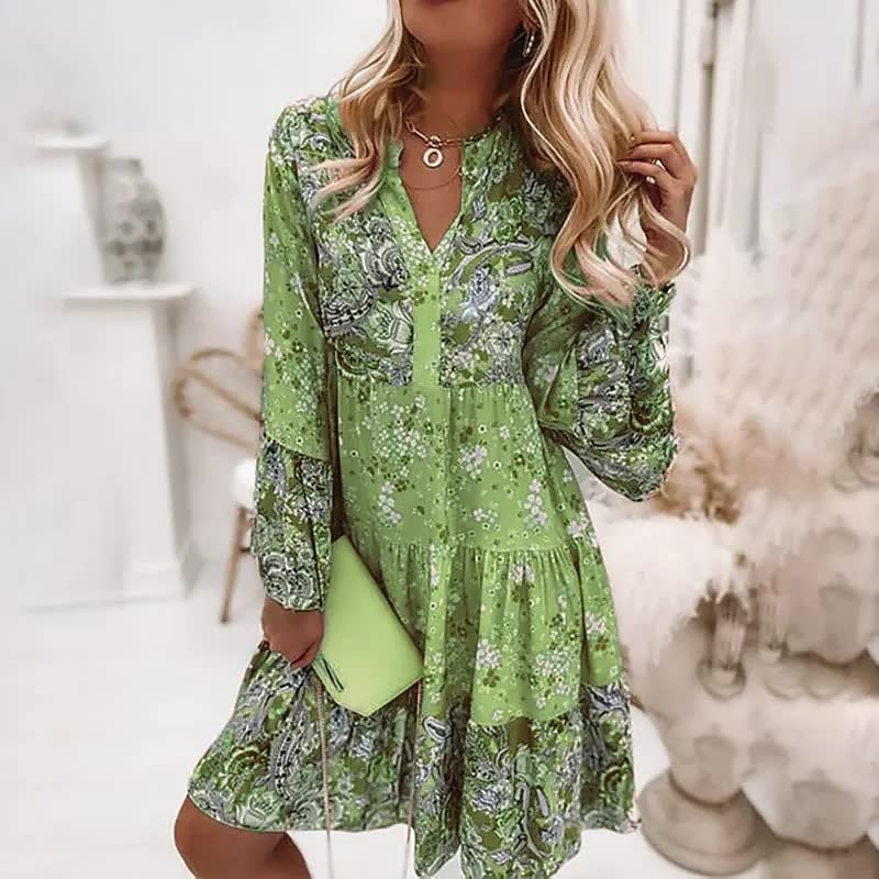 Grünes geblümtes Damenkleid mit langen Ärmeln, V-Ausschnitt, ideal für Sommermode.