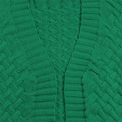 Grüner Strickpullover, Zopfmuster, Baumwolle, modisch, warm, Damenmode, Herbstkleidung.