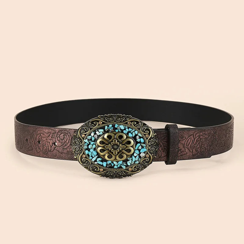 Brauner Ledergürtel mit verziertem, türkisfarbenem Schnallen-Design für Damenmode.