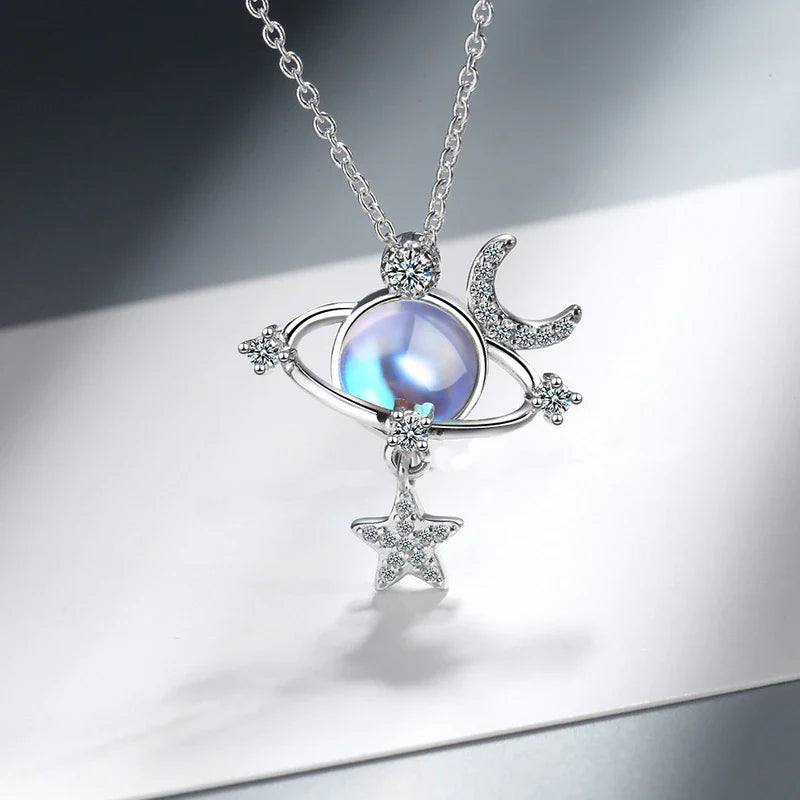 Silberne Halskette mit Planetenanhänger, Mond und Stern, Zirkonia, Damen-Schmuck.