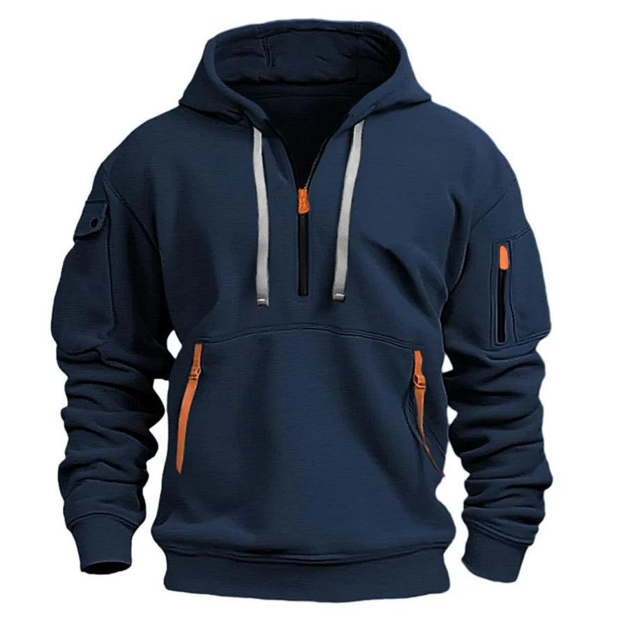 Marineblauer Hoodie mit Halbreißverschluss, hellgrauen Kordeln und orangefarbenen Reißverschlusszügen, Vorderansicht 1
