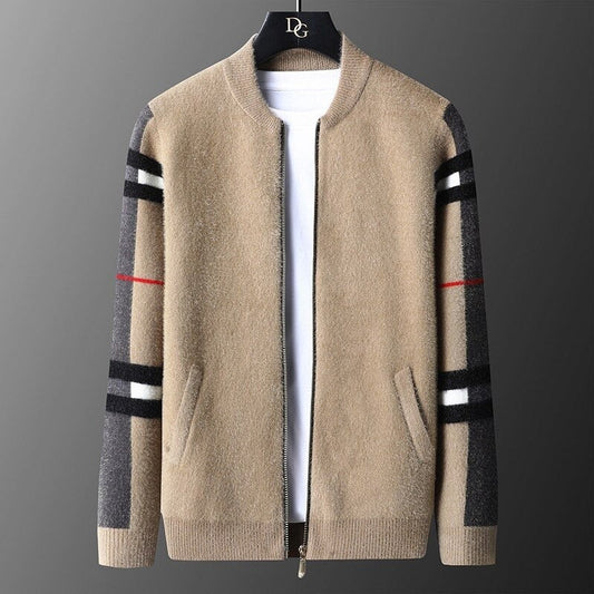 Beige Herrenjacke mit Reißverschluss, karierten Ärmeln, aus Wolle, modisch, elegant.