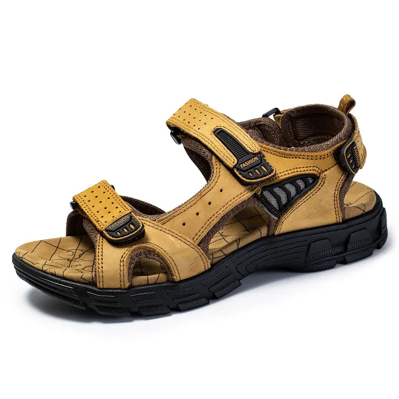 Braune Herrensandale aus Leder mit Klettverschluss, rutschfeste Sohle, Outdoor-Sommerschuh.