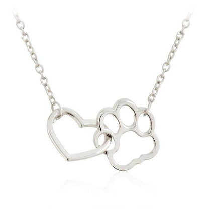 Silberne Halskette mit Herz- und Pfotenanhänger, Schmuck für Tierliebhaber, Geschenkidee.