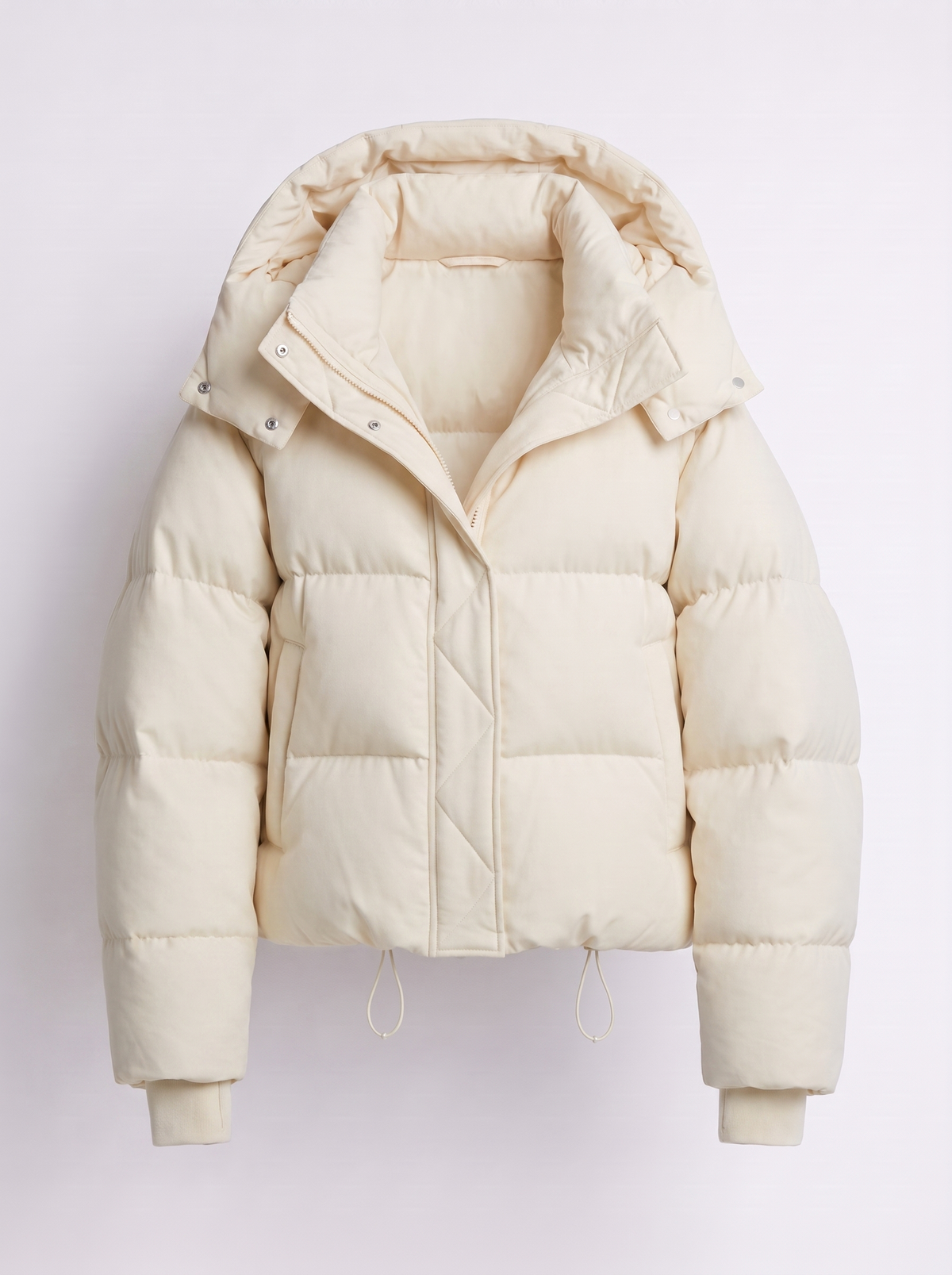 Cremeweiße Steppjacke mit Kapuze, Reißverschlussblende und Kordelzug am Saum, Vorderansicht 3
