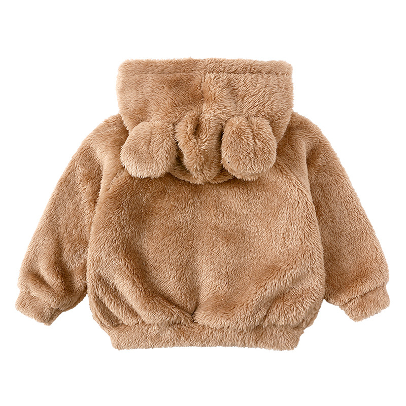 Braune Plüschjacke für Kinder mit Kapuze und Bärenohren, warm und kuschelig.