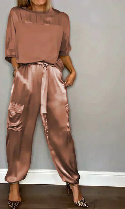 Stilvoller & Luftiger Damen Satin-Jumpsuit für besondere Anlässe – Yasmina