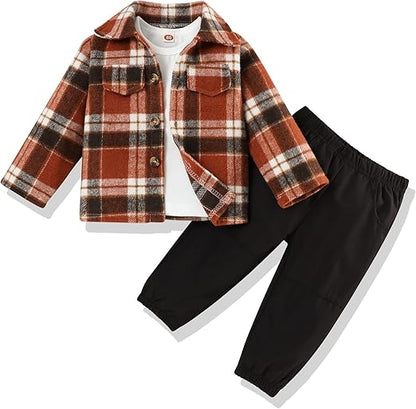 Kleinkind Outfit Set, kariertes Hemd in Braun, schwarze Hose, Herbstmode, Baumwolle.