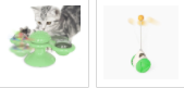 Graues Kätzchen spielt mit grünem interaktivem Katzenspielzeug, rotierend, mit Federn.