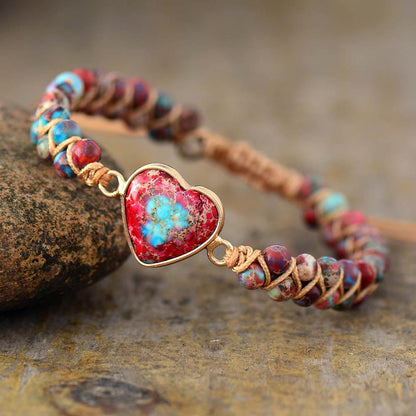 Herzarmband aus Naturstein, Makramee, rot-blau, Freundschaftsarmband, Damen-Schmuck.