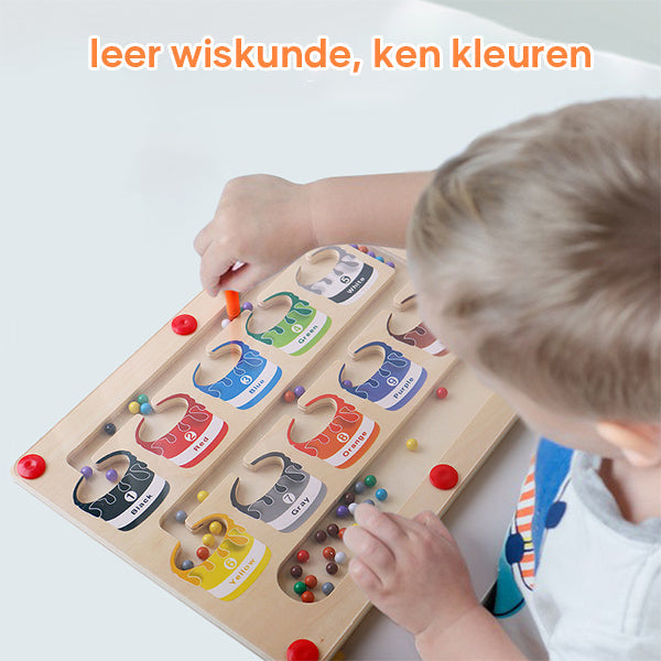 Kinderspielzeug aus Holz, Lernspiel, bunte Kugeln, Mathematik, Farben, pädagogisch, Vorschule