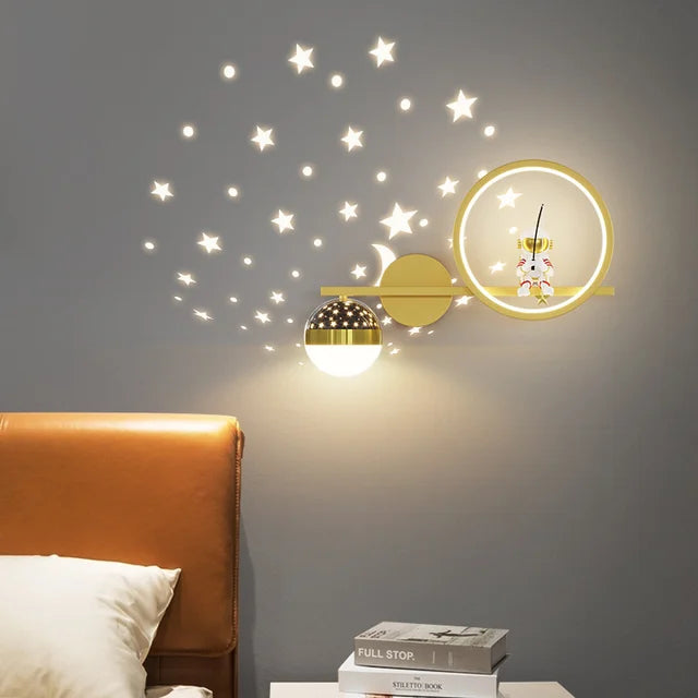 Moderne Kinder-Wandleuchte, LED, Sternmotiv, dimmbar, Schlafzimmer, goldfarben, Dekoration.