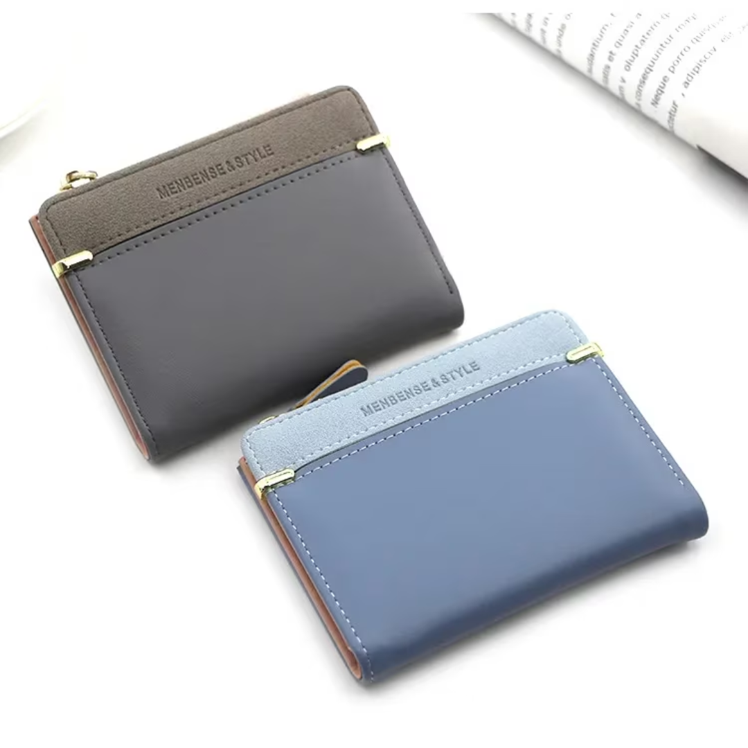 Zwei Mini-Kartenetuis aus Leder, blau und grau, stilvoll, kompakt, für Kreditkarten.