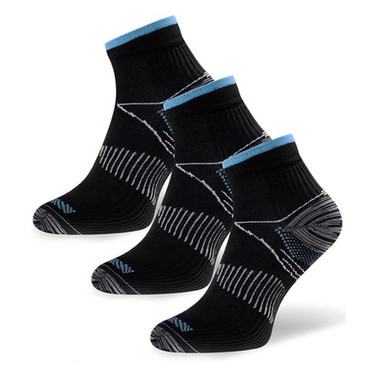Drei Paar schwarze Kompressionssocken mit blauen Akzenten, ideal für Sport und Reisen.