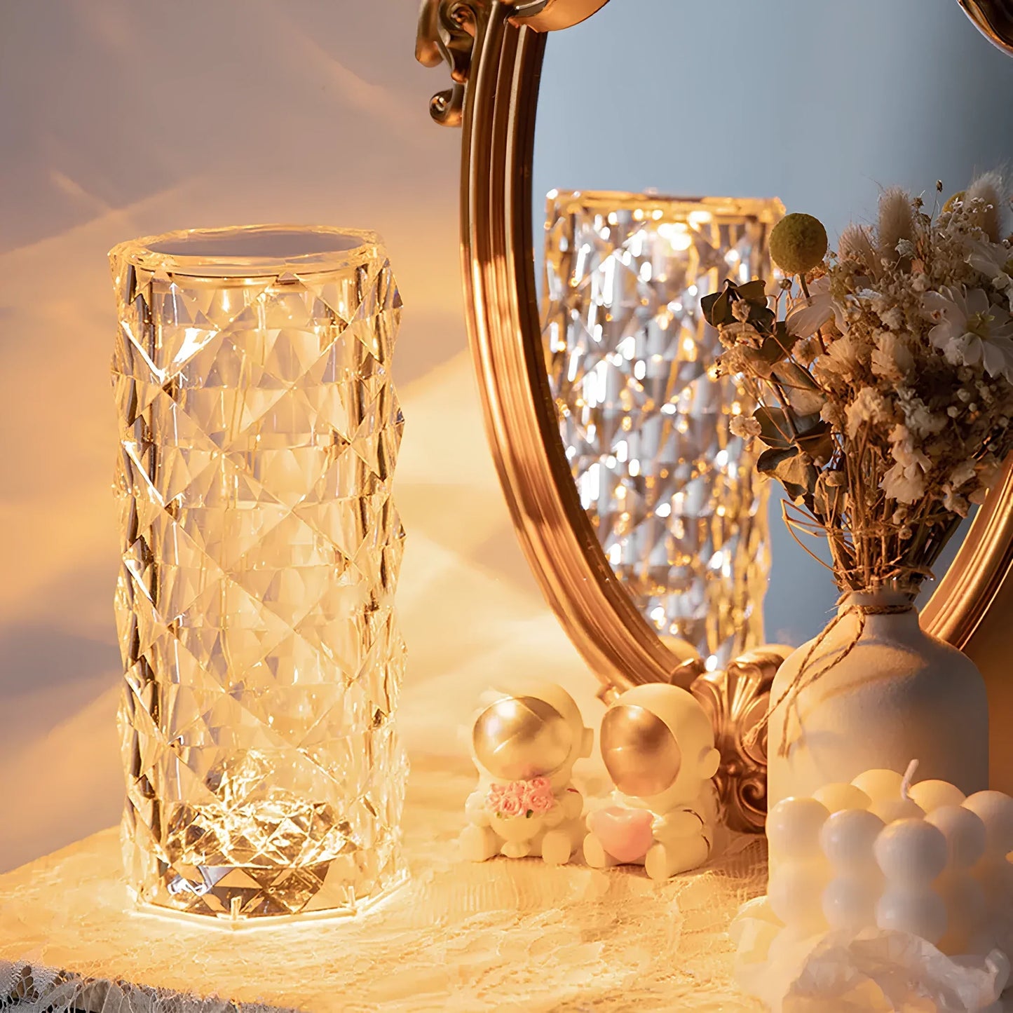 Kristall-Tischlampe mit warmem Licht, dekorativer Spiegel, Trockenblumen, elegantes Design