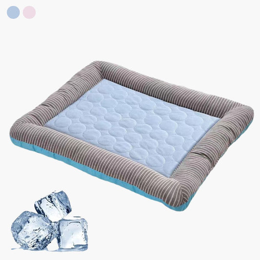 Kühlmatte für Hunde, blau, gestreifter Rand, Eismotiv, Haustierbett, Sommer, Erfrischung.