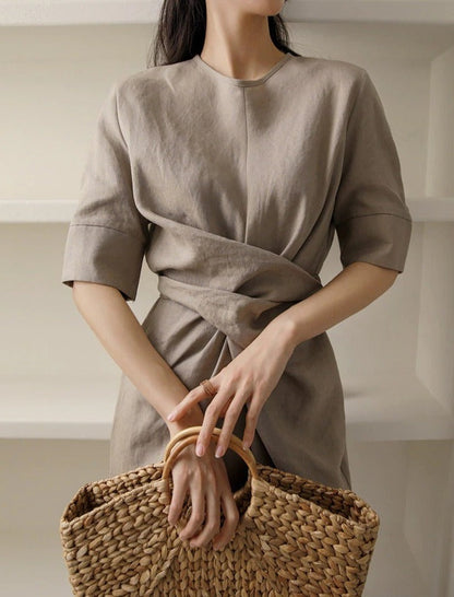 Leichtes Sommerkleid in Khaki mit verstellbarer Taille – Isalie