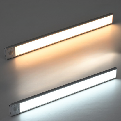 Zwei LED-Lichtleisten, warmweiß und kaltweiß, für Innenbeleuchtung, energiesparend.