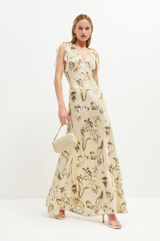 Ausziehbares beiges Maxikleid mit Knopfdetails – Ysolde