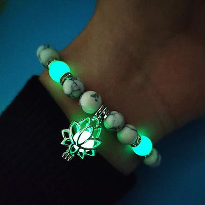 Leuchtendes Armband mit Lotus-Anhänger, weiße und grüne Perlen, Schmuck für Damen.
