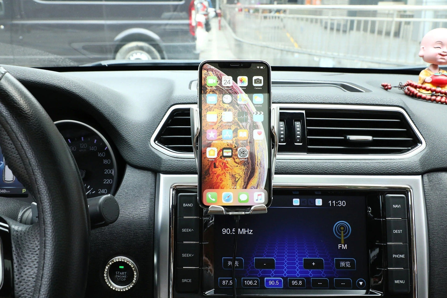 Automatische Telefonhalter mit kabellosem Ladegerät – GripCharge