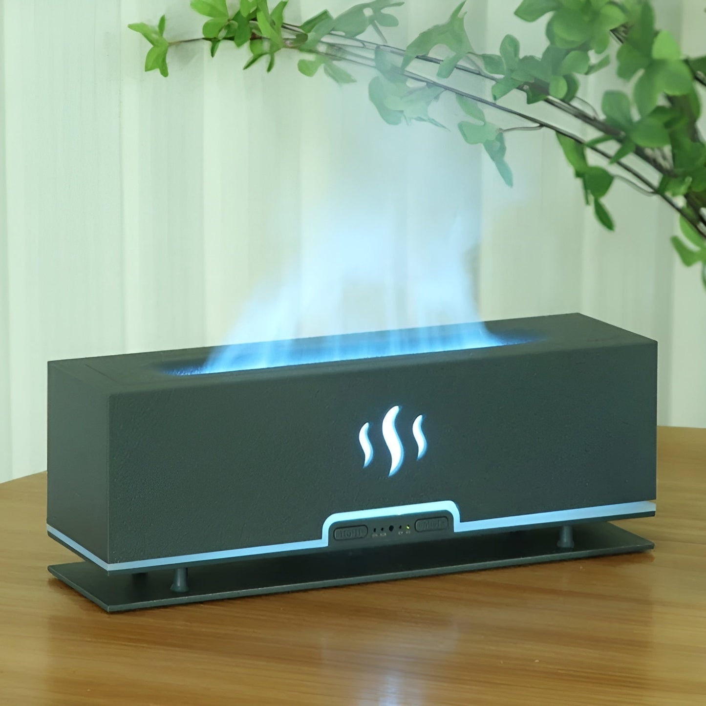 Schwarzer Luftbefeuchter mit LED-Licht auf Holztisch, moderne Raumdekoration.