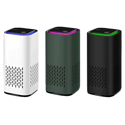 Drei Luftreiniger in Weiß, Grün und Schwarz mit LED-Leuchten, modernem Design, HEPA-Filter.