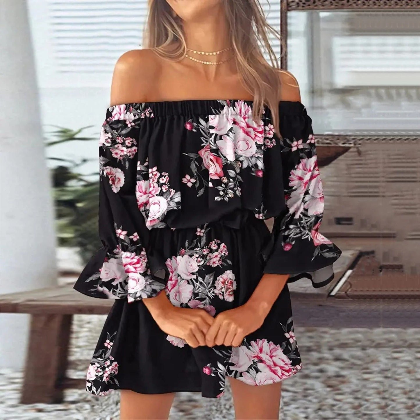 Sommerkleid mit Blumenmuster und ausgestellten Ärmeln – Mireille