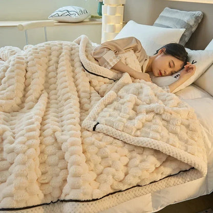 Doppellagige Coral-Velvet-Decke für Herbst & Winter – TurtleWarm