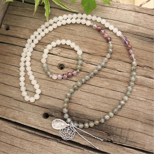 Mala-Kette aus Labradorit und Rosenquarz, rhodiniert, handgefertigt, spiritueller Schmuck.