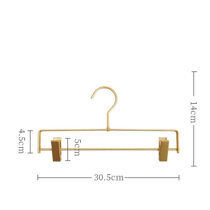 Goldener Hosenbügel mit eingezeichneten Maßangaben zu Breite, Höhe und Clip-Größe 5