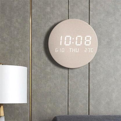 Nordische Wanduhr, beige, LED-Anzeige, modernes Design, Wohnzimmerdekoration.