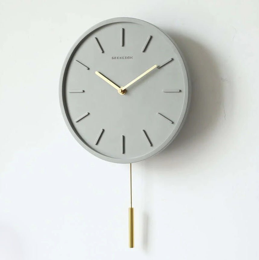 Zement Wanduhr mit Metallpendel - Tundra