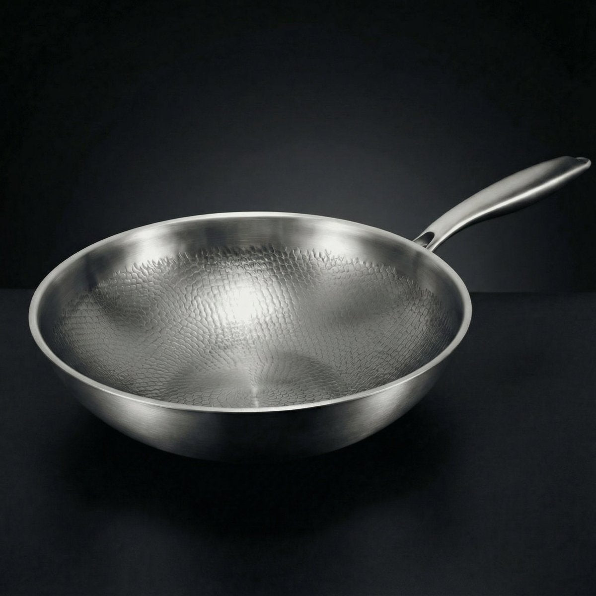 Hammered Titanium Wok Pan with Flat Base, Uncoated and Chemical-Free 1