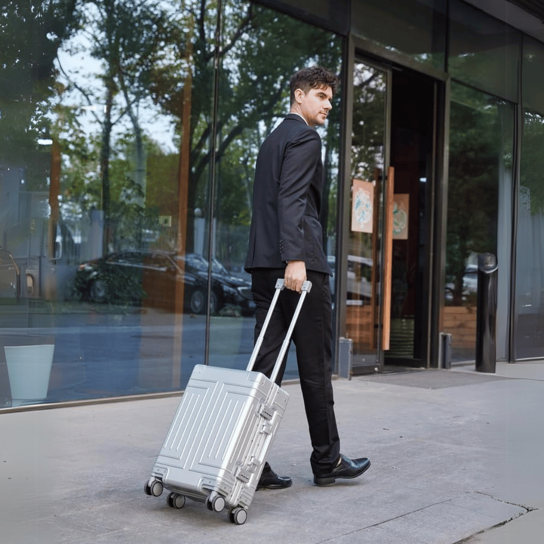 Aluminium Reisekoffer | Hand- oder Aufgabegepäck | Zahlenschlösser-Luzern Mode
