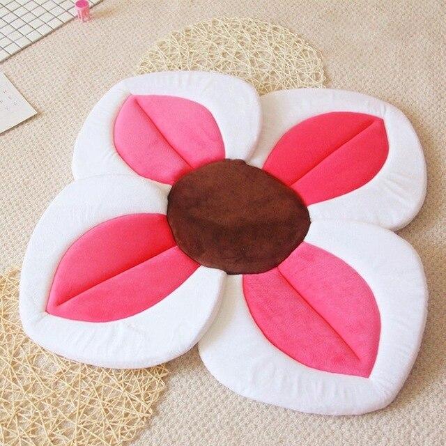 Weiches Blüten-Babybad für Waschbecken oder Reiseeinsatz – Kuschelblüte