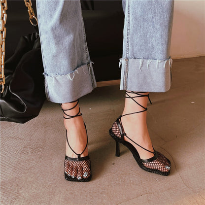 Pumps | Spitzen-Optik | Schnürverschluss | Blockabsatz | Lackleder-Luzern Mode