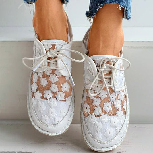 Bestickte Blumenschuhe mit stützender Einlegesohle – Lucine