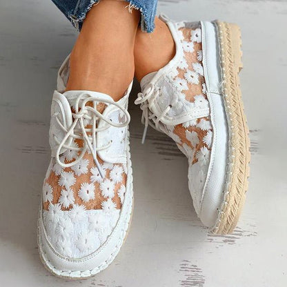 Bestickte Blumenschuhe mit stützender Einlegesohle – Lucine