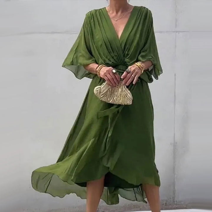 Losfallende Maxi-Kleid mit V-Ausschnitt – Elara