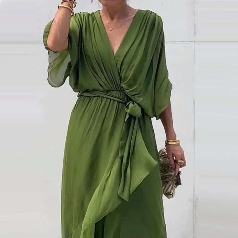 Losfallende Maxi-Kleid mit V-Ausschnitt – Elara