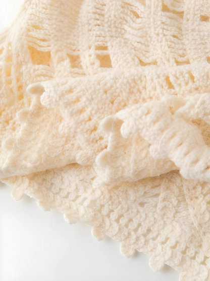 Strickkleid für den Sommer | weiches Material | luftige Passform | Spitze Details-Luzern Mode