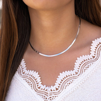 Silberne Halskette 3mm, elegantes Design, Damenmode, Schmuck, Accessoire, Emily Schmuck.