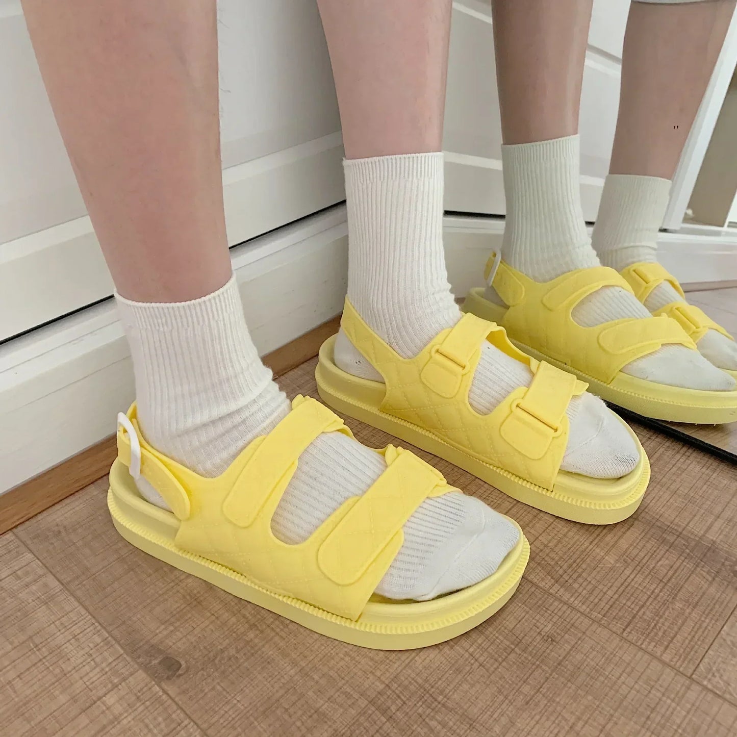 Plateau Sandalen Damen | verstellbare Riemen | luftiges Material | Sommerlook-Gelb-35-Luzern Mode