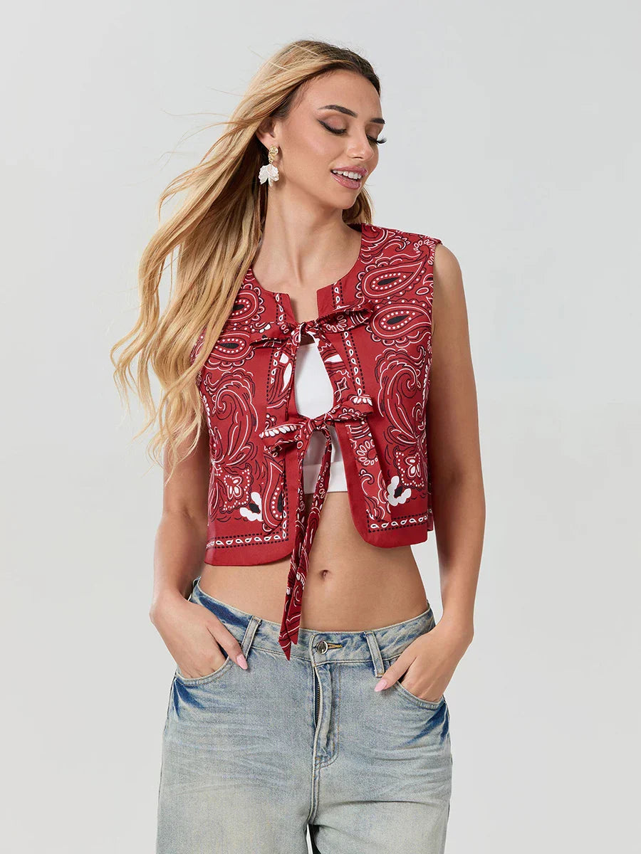 Cropped Top Damen | Bandana Print | Y2K Design | Knotenverschluss vorn | luftig | Rot-Luzern Mode