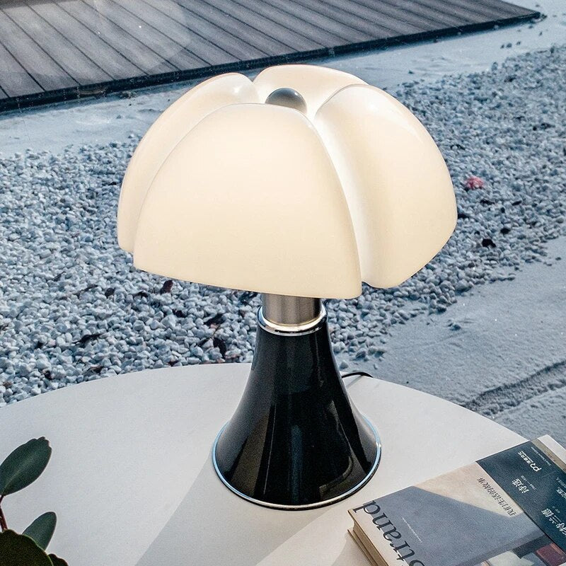 Stilvolle Blumen Tischlampe – Fleur