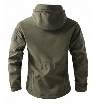 Olivgrüne Jacke von hinten, ohne Model dargestellt, mit Kapuze, Klettflächen an den Ärmeln und Reißverschlusstaschen am Saum. 6